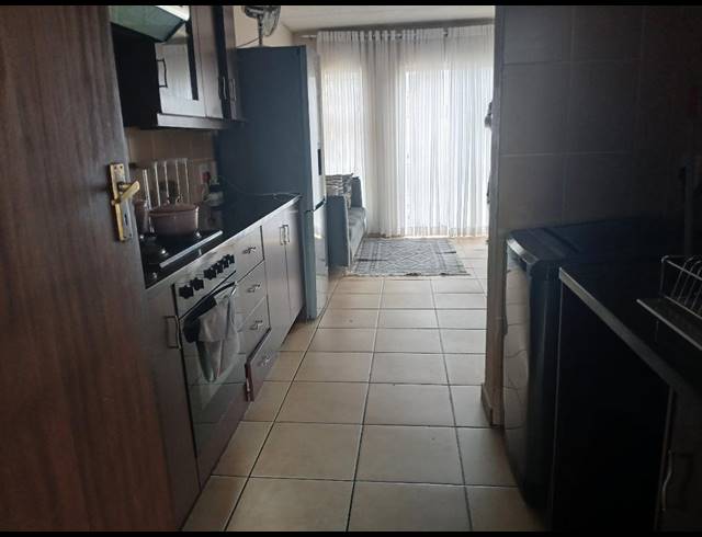 2 bed property for sale in AEROTON